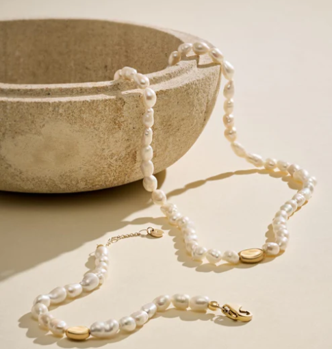 Top 10 Unique Women's Anniversary Gifts In 2025