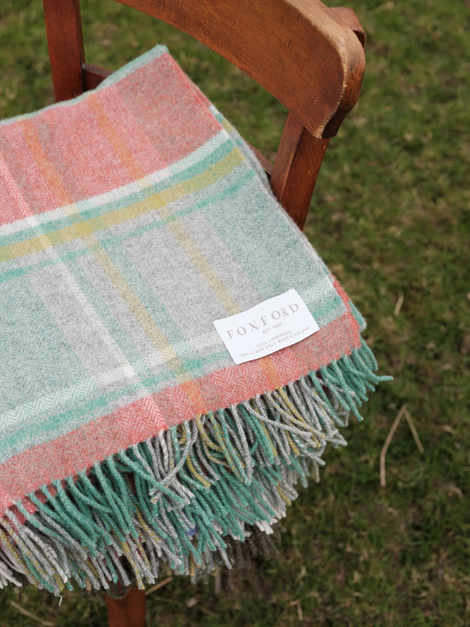 Foxford, Spraoi Lambswool Throw Foxford