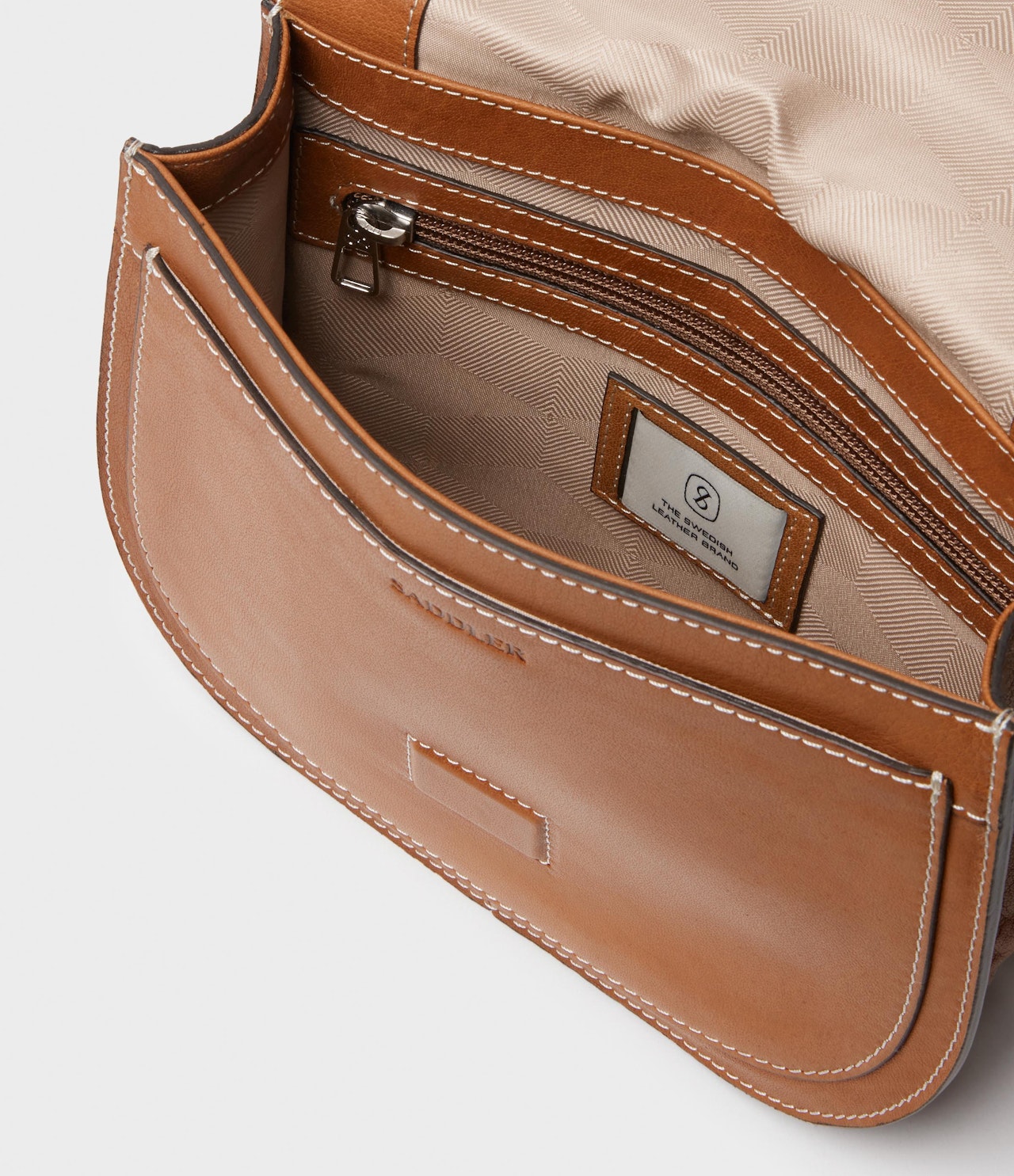 Ala Tan Shoulder Bag