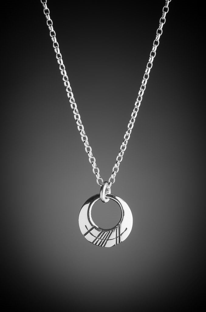 Claddagh Design, Ogham Grá Pendant Claddagh Design
