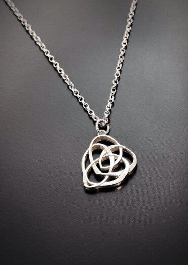 Claddagh Design, Celtic Motherhood Knot Necklace