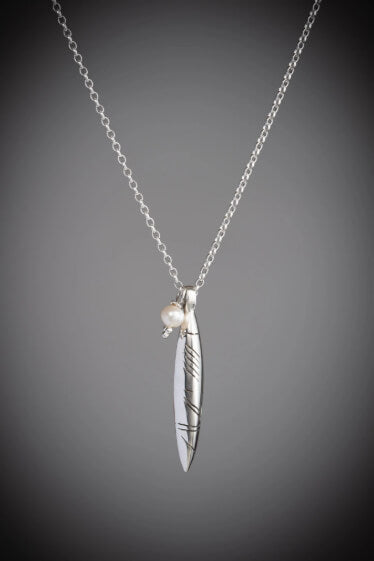 Claddagh Design, Mo Ghrá Pendant With Pearl