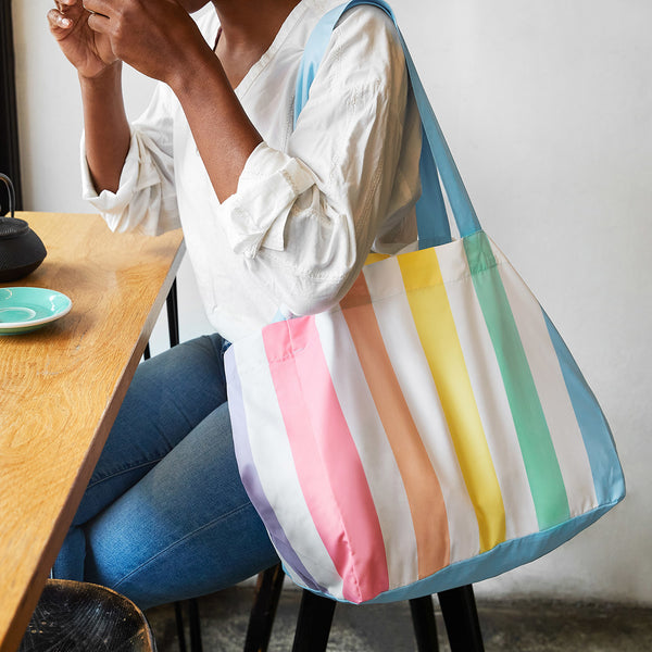 Dock and Bay, Foldable Bag Medium - Unicorn Waves