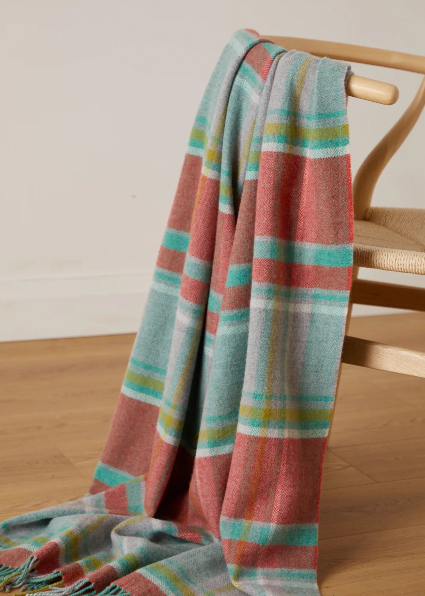 Foxford, Spraoi Lambswool Throw Foxford