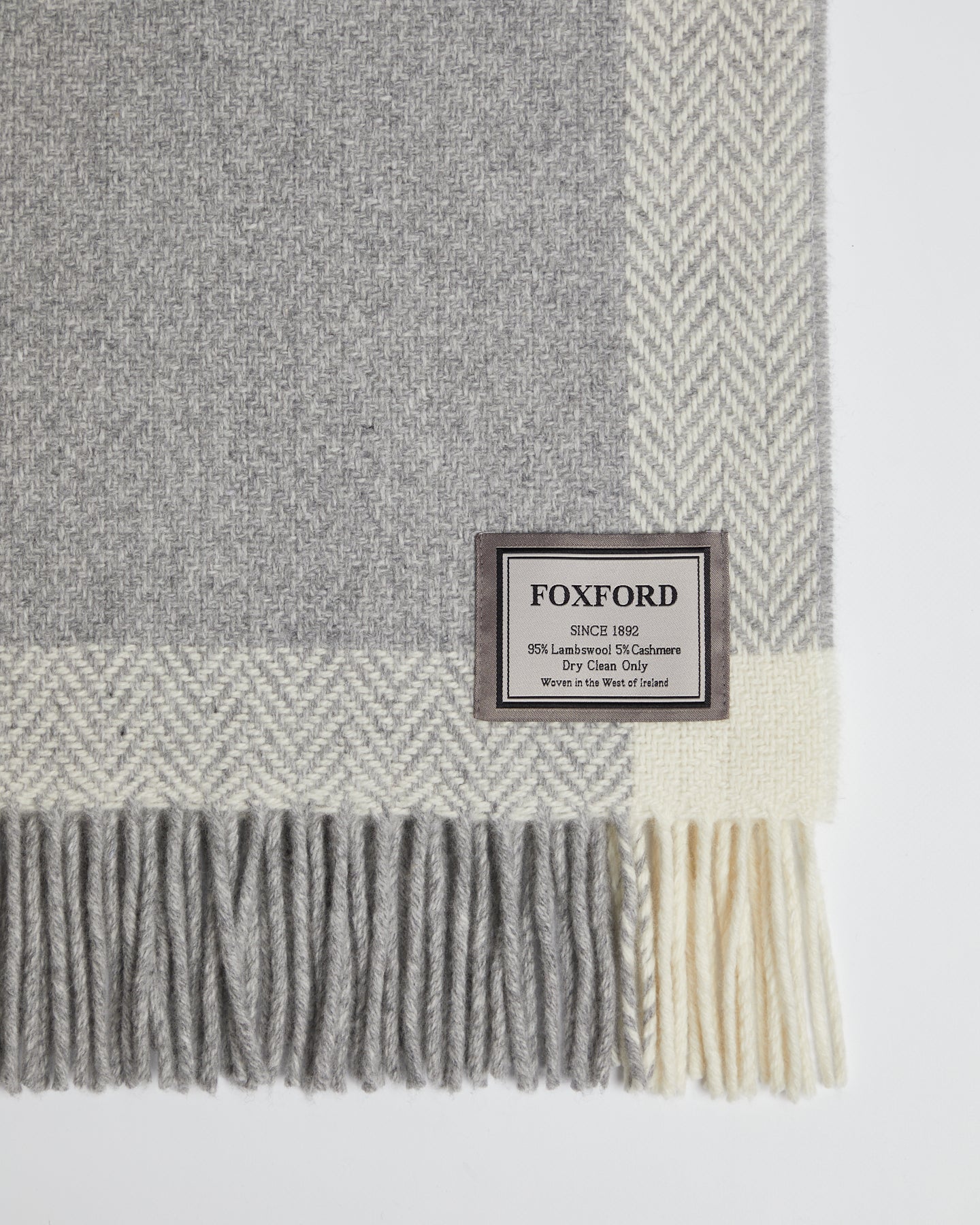 Foxford, Dunes Cashmere and Lambswool Throw