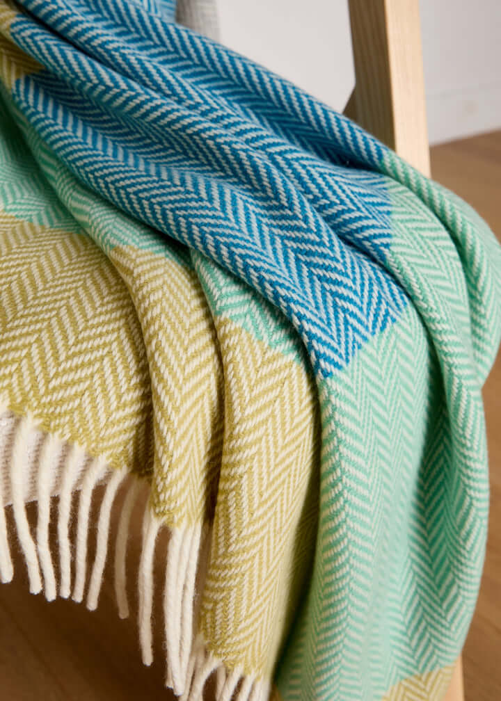 Foxford, Garavogue Cashmere and Lambswool Throw