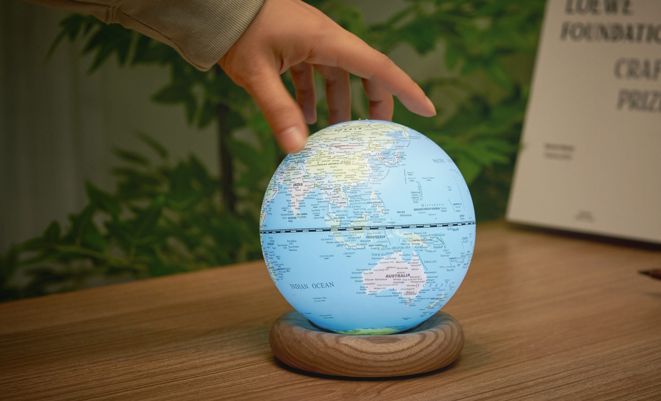 Gingko, Atlas Globe Light Blue Mini- White Ash Gingko