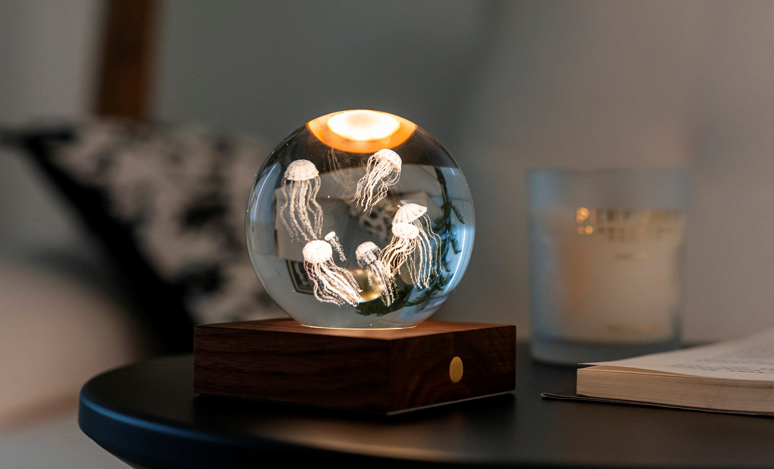 Gingko, Jellyfish Amber Crystal Light