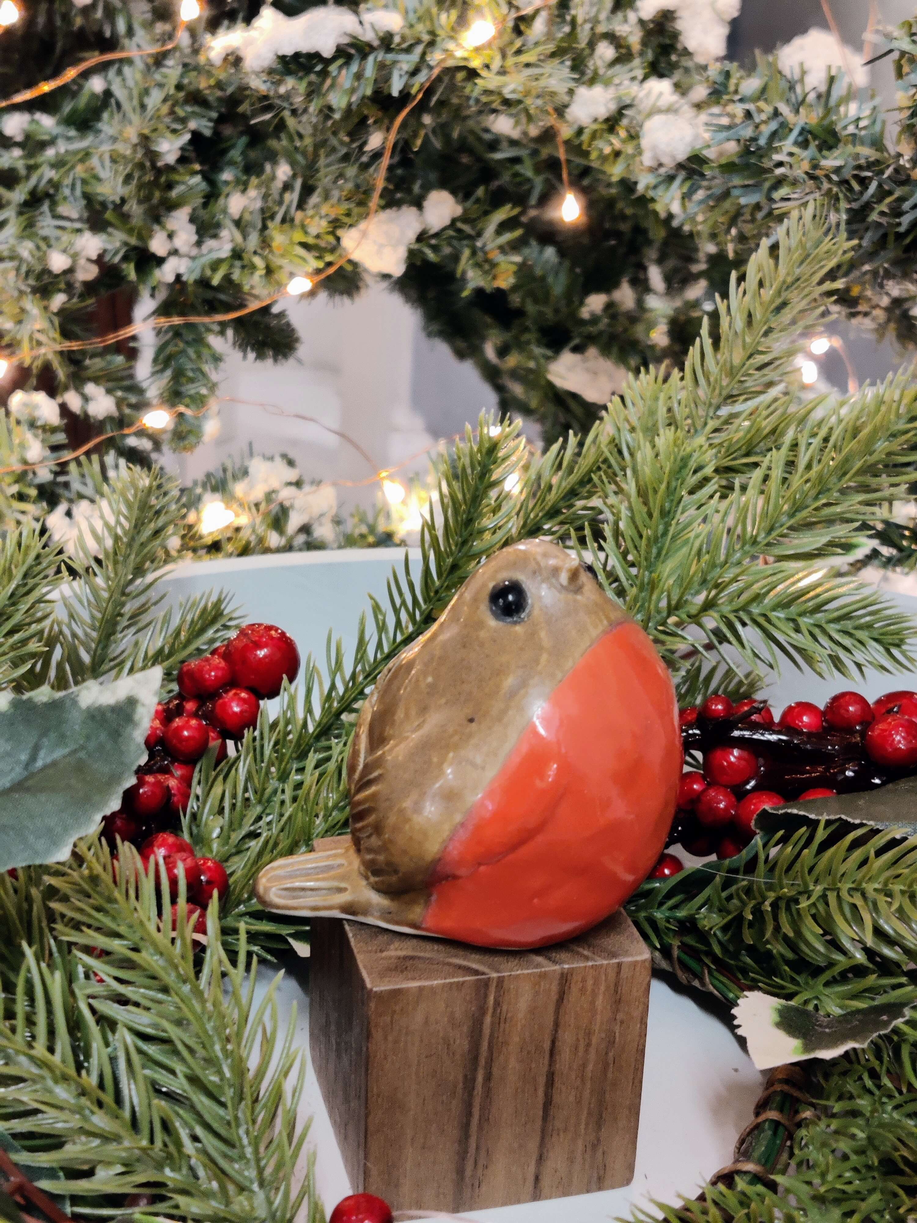 Large Robin Quinlans Gift Shop