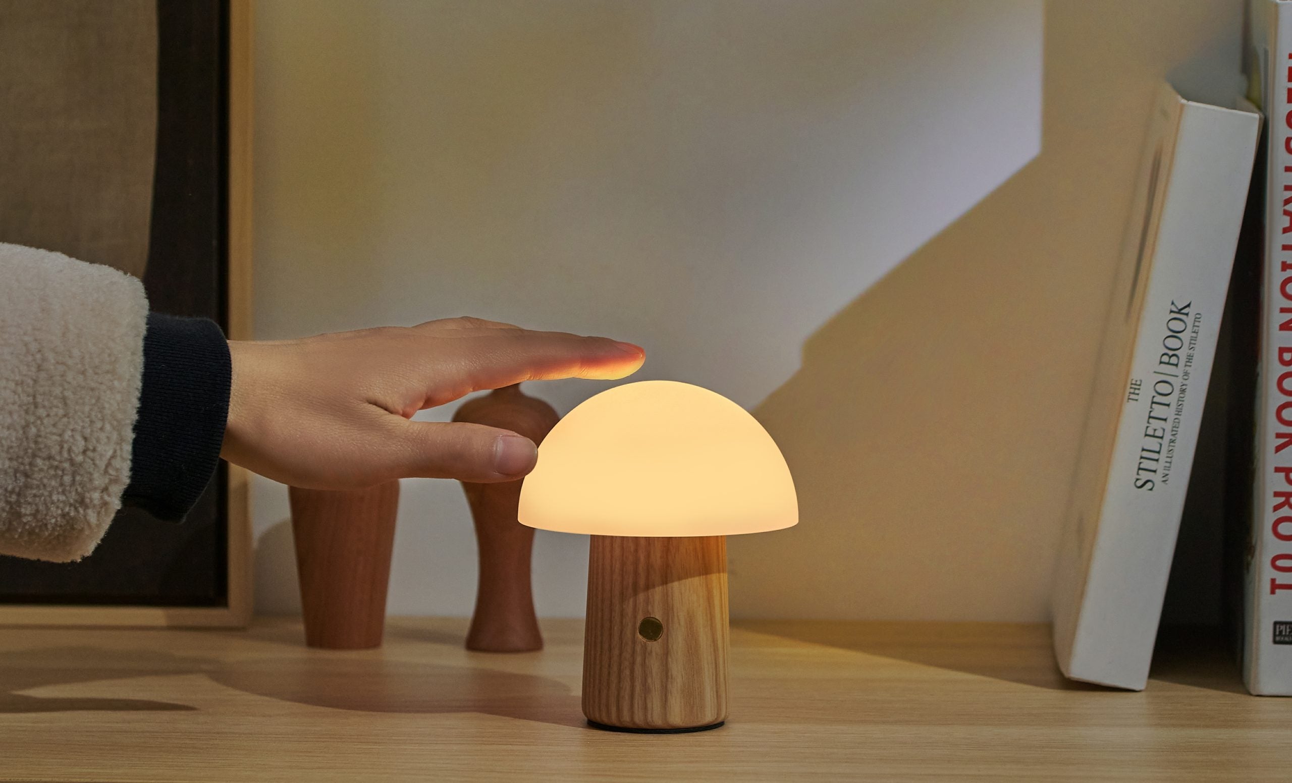 Gingko, Mini Alice Mushroom Lamp White Ash