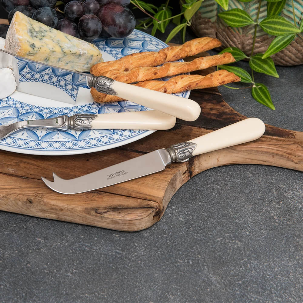Newbridge, Antique Silver Plated Cheese Knife - Single