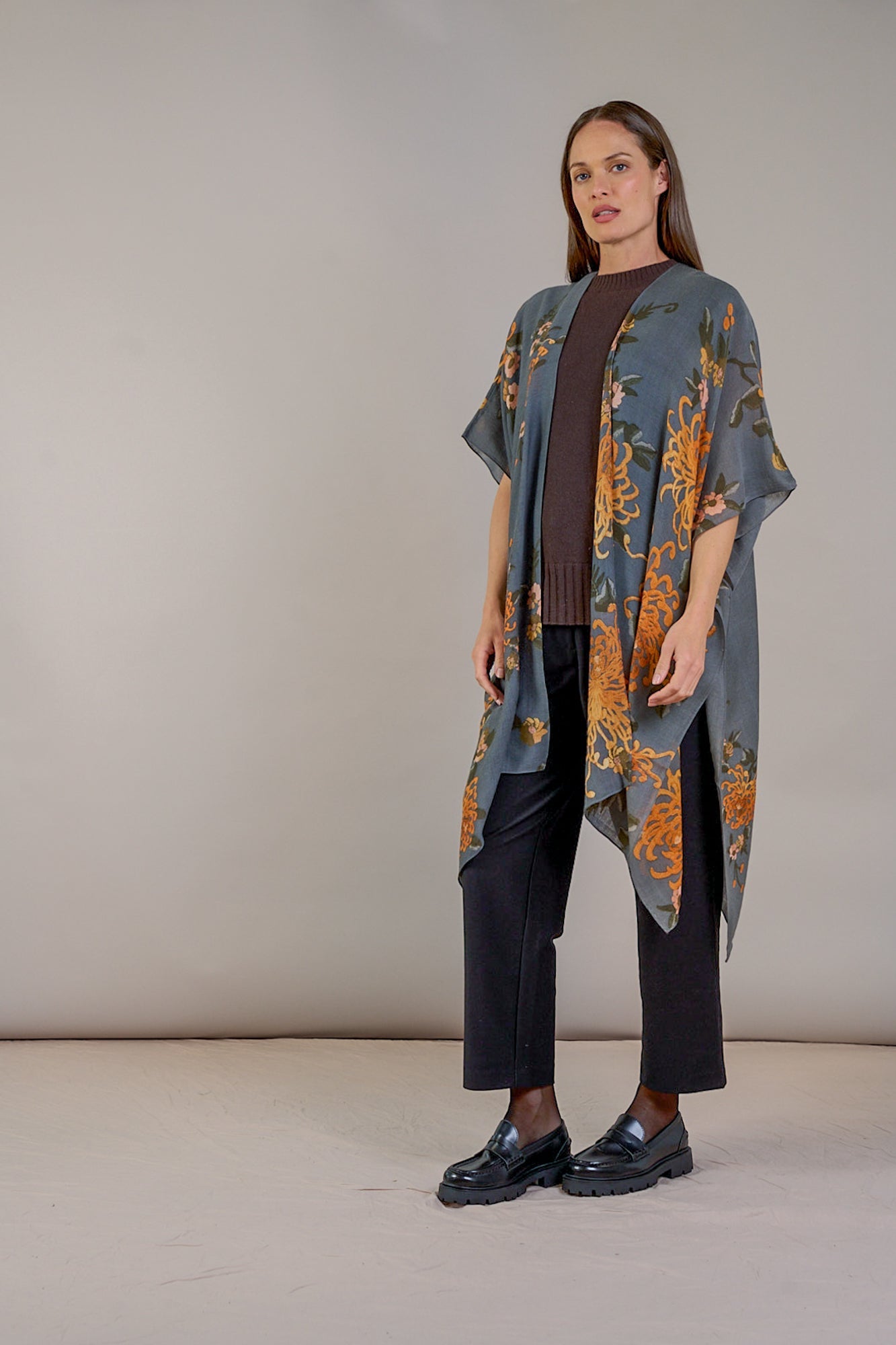 One Hundred Stars, Chrysanthemum Grey Wool Throwover