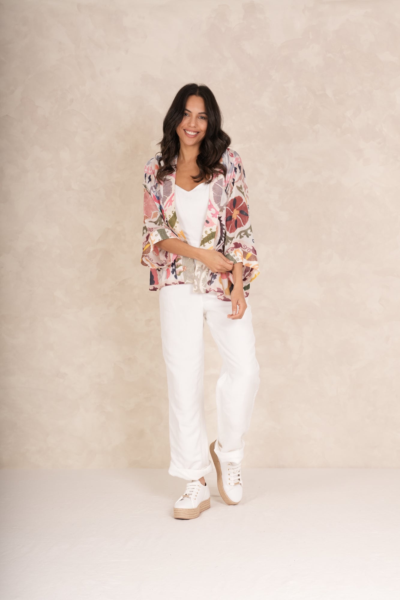 One Hundred Stars, Susani Pink Kimono