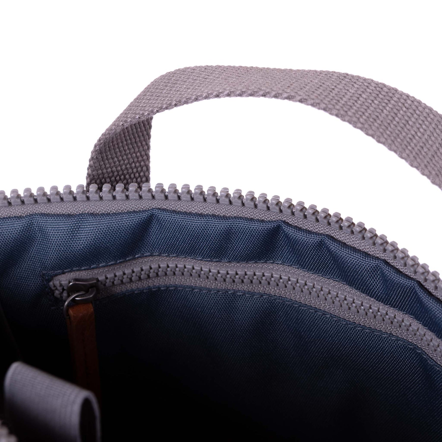 Roka, Finchley A Recycled Canvas Medium - Airforce