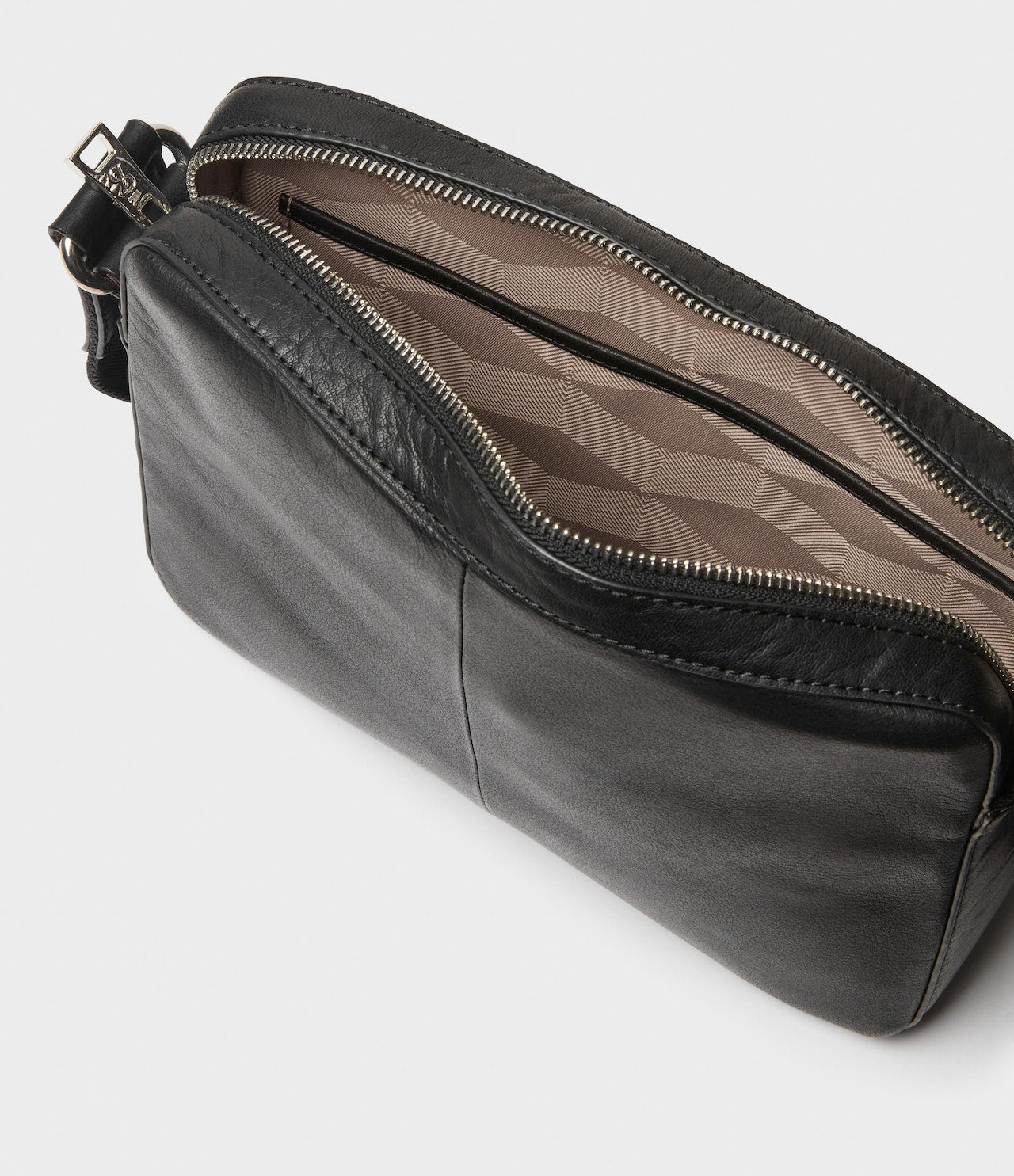 Saddler, Messenger bag - Black