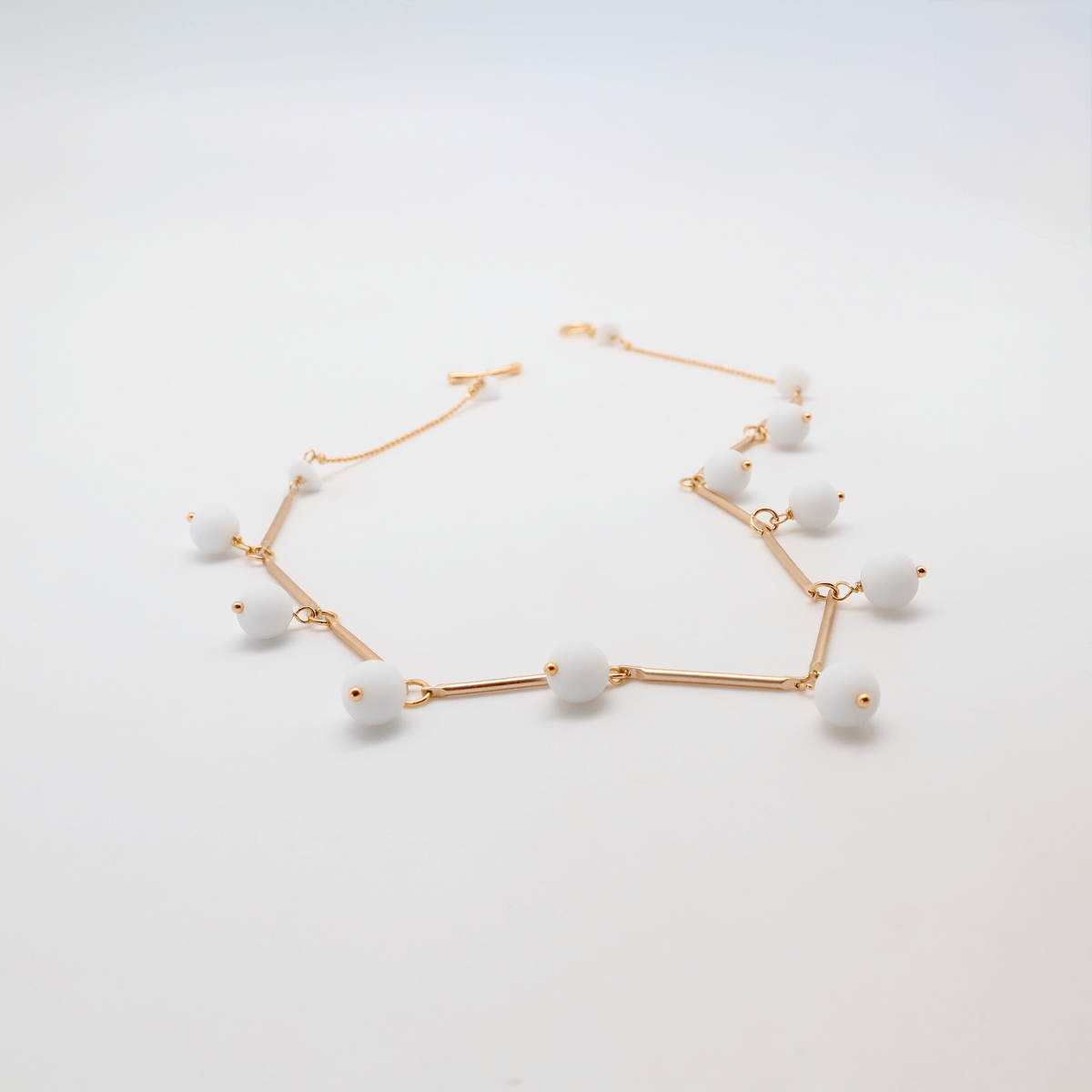 Vivien Walsh, Sisi Necklace