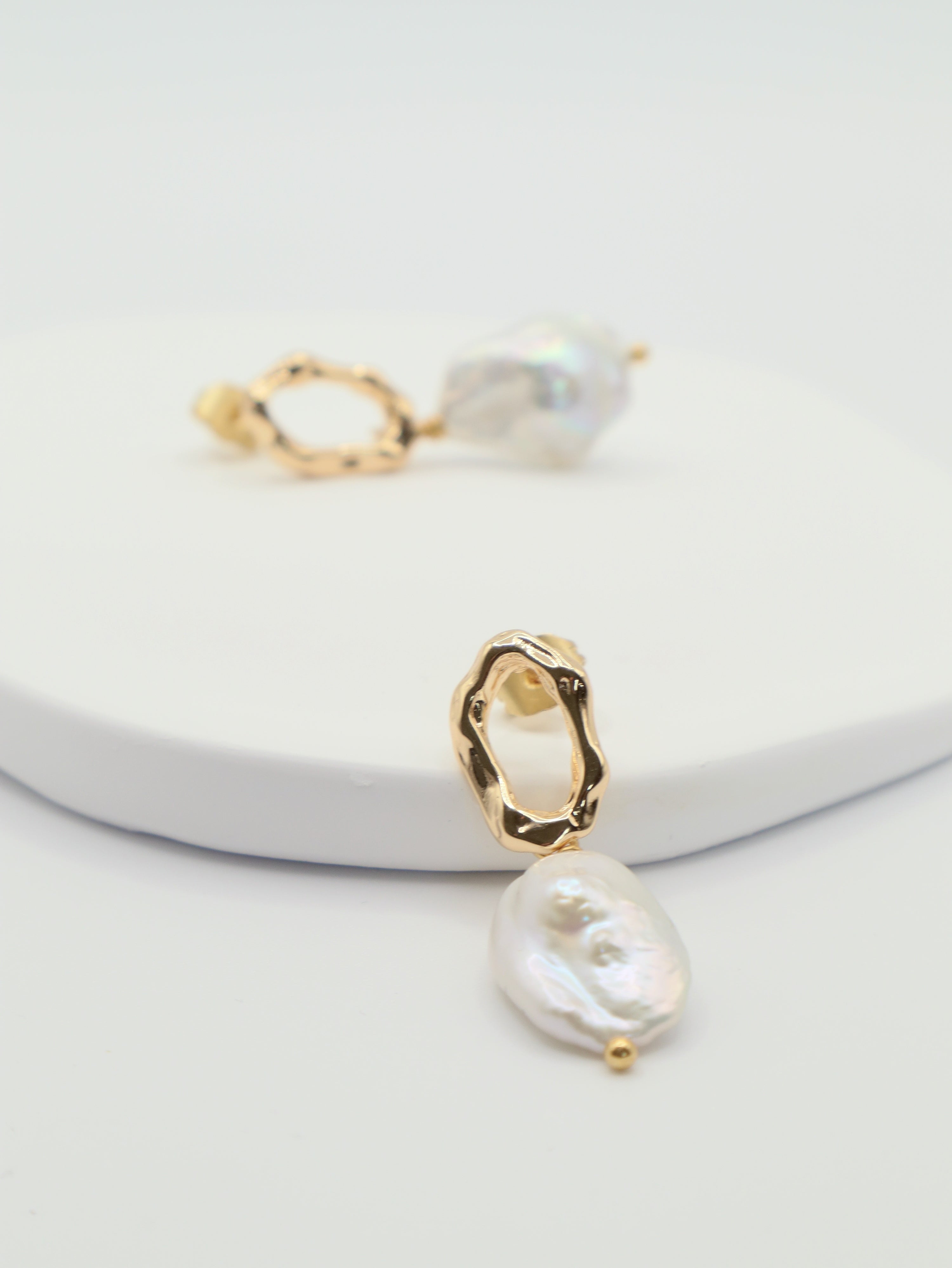 Vivien Walsh, Domino Earrings