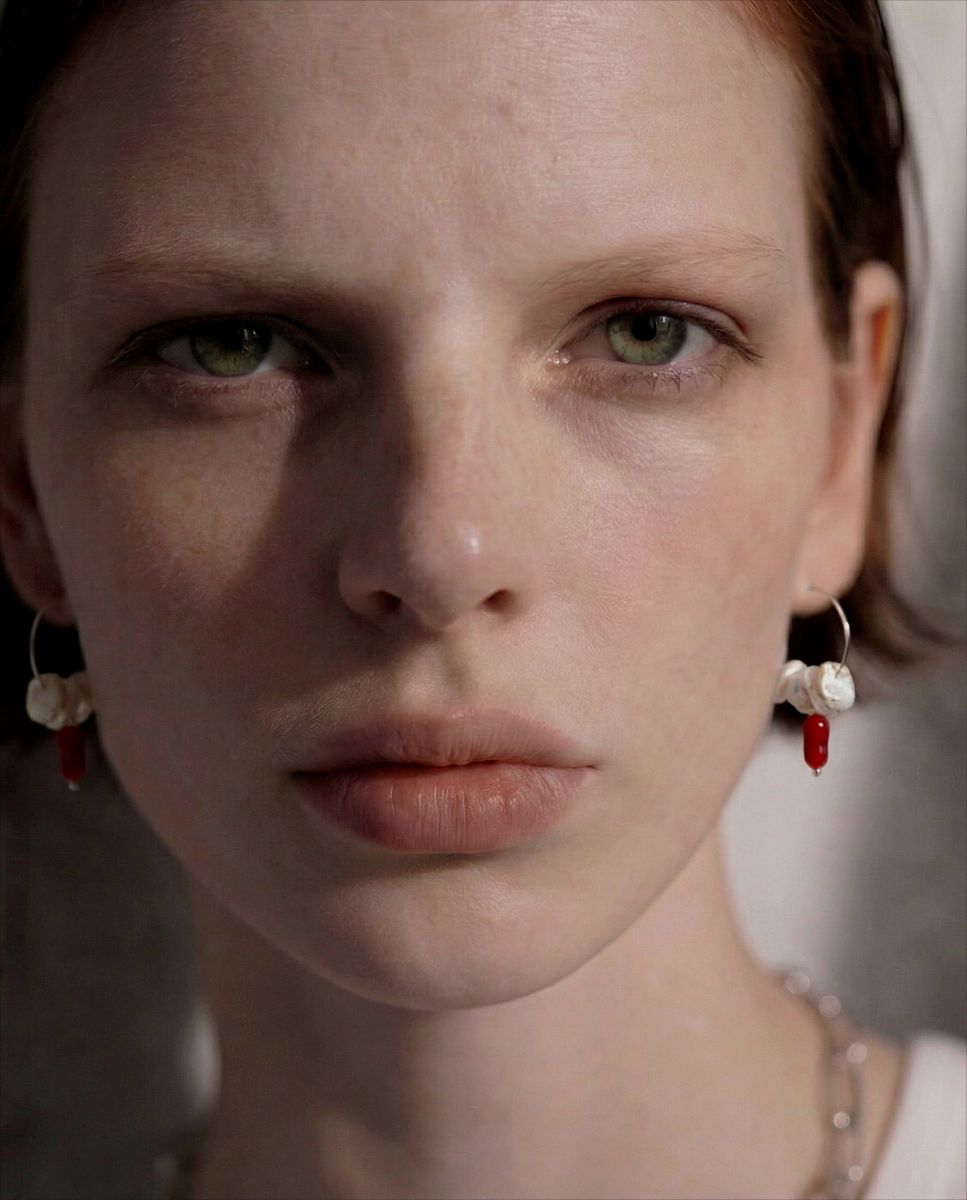 Vivien Walsh, Mirella Earrings Silver