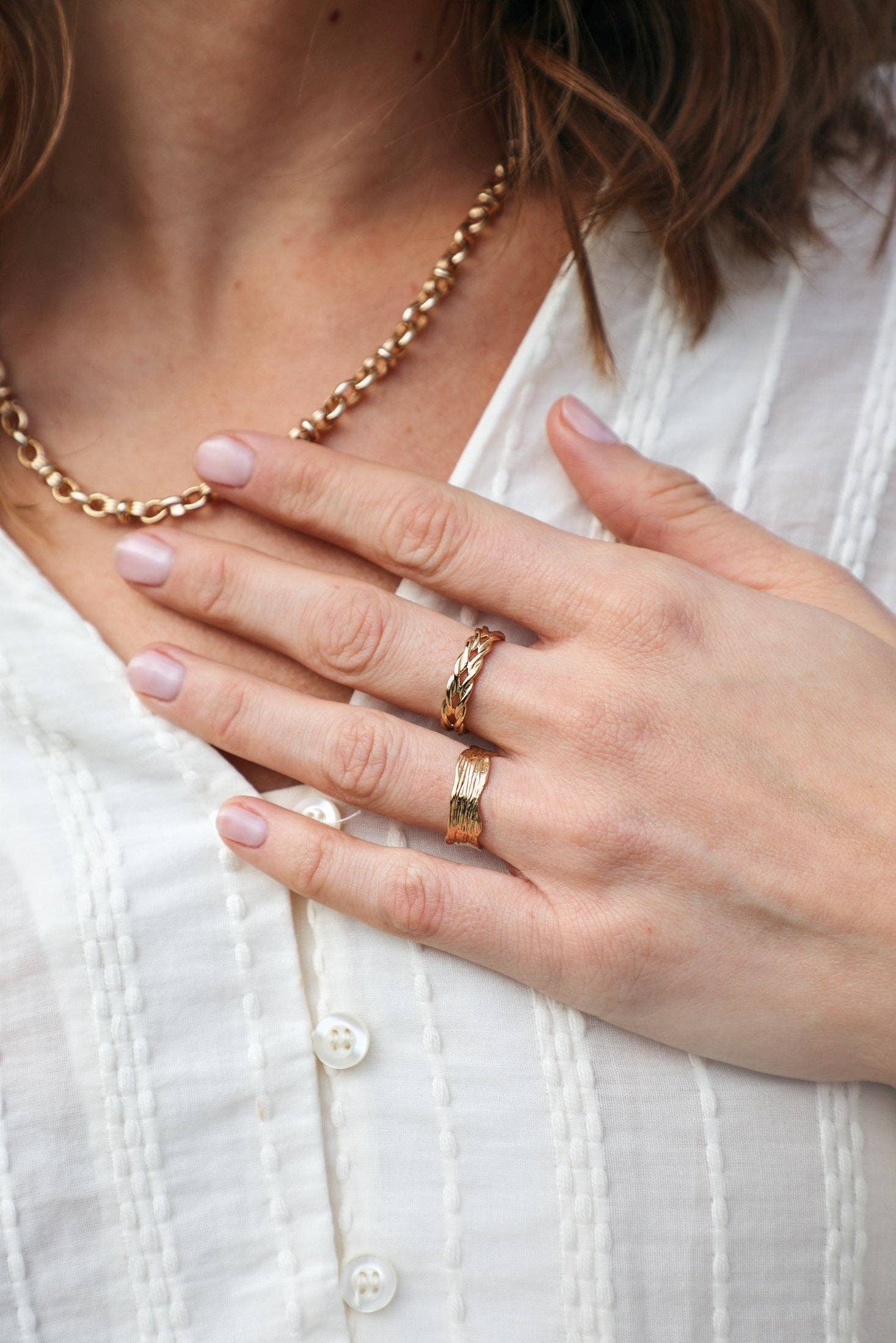 Waekura, Adonis Ring