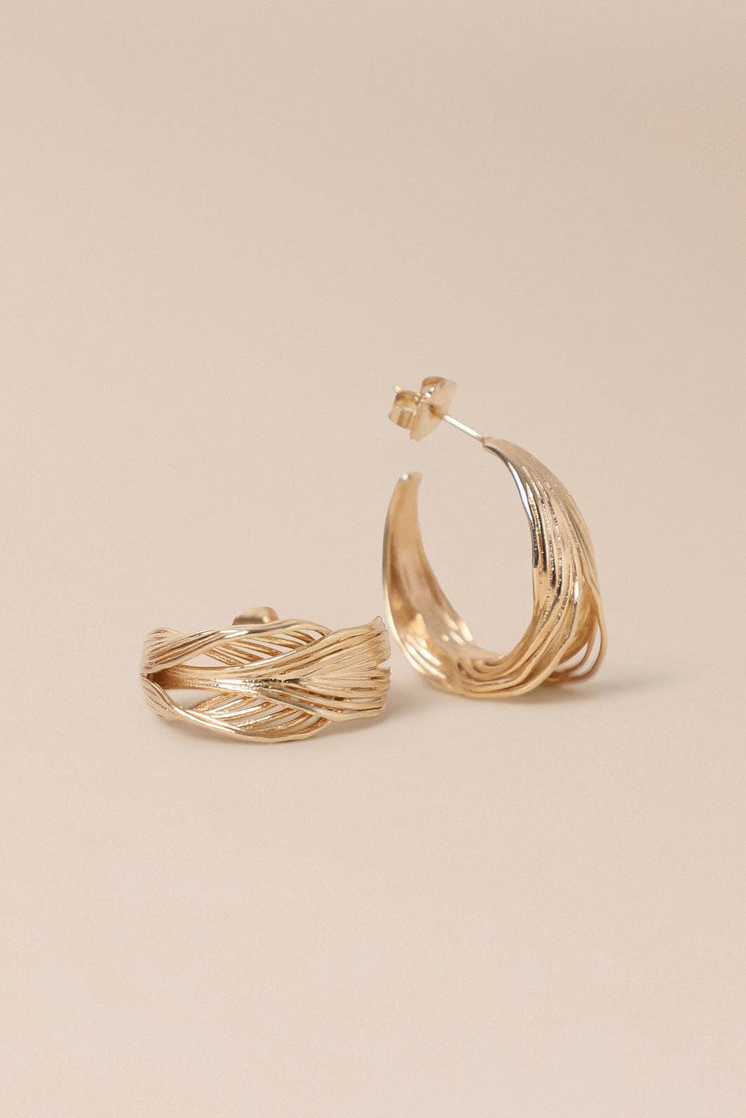 Waekura, Esmée earrings