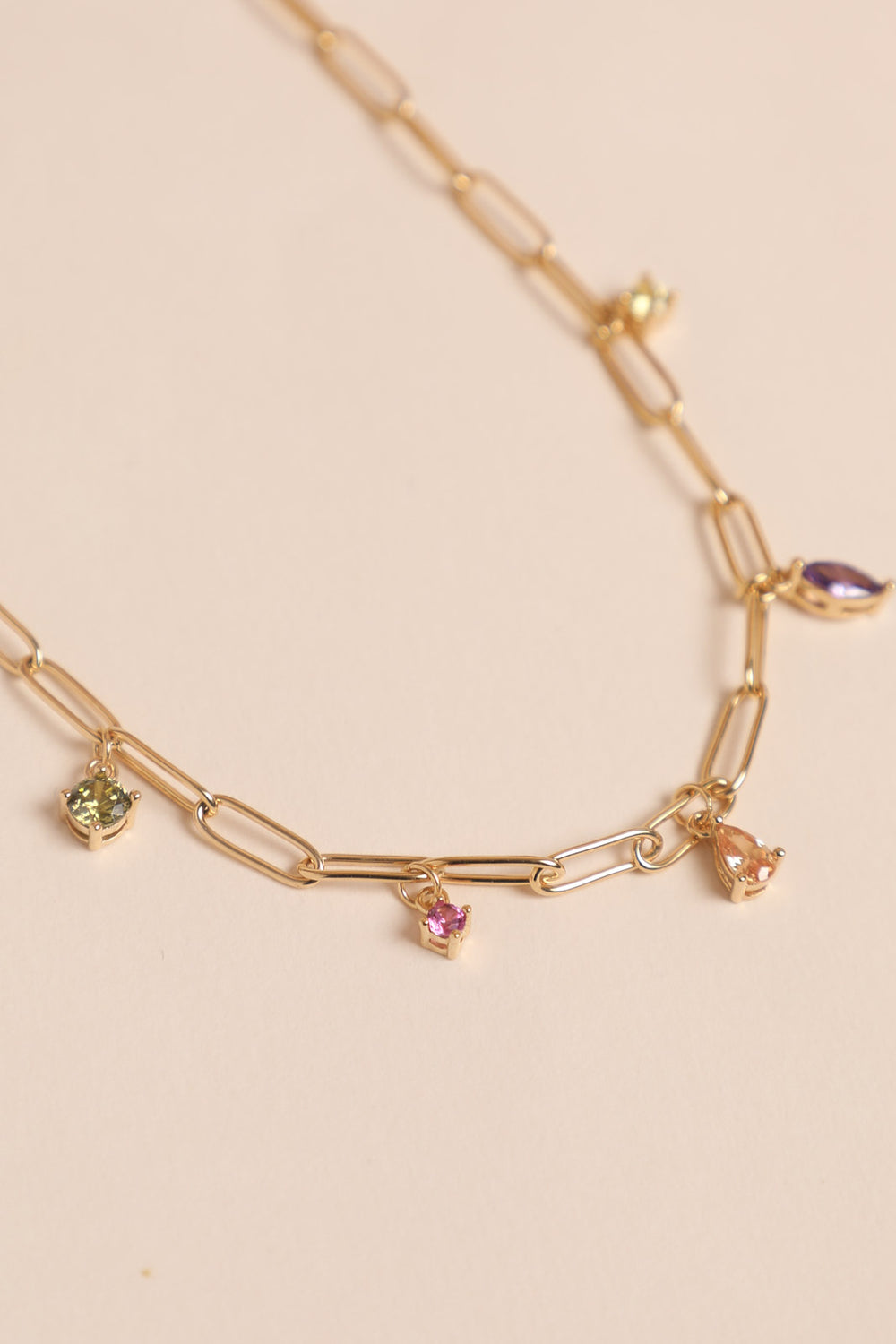 Waekura, Jude necklace