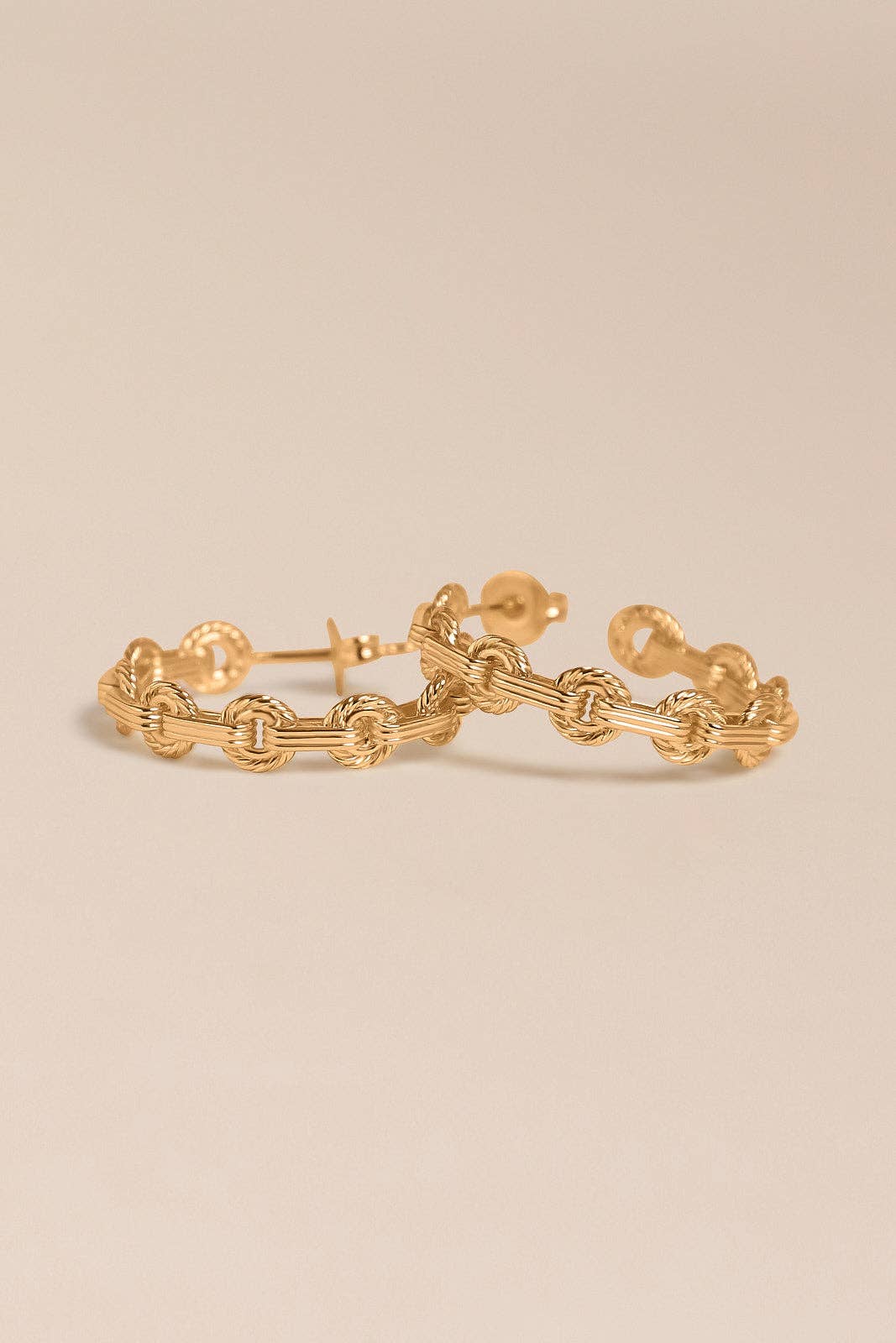 Waekura, Mahan Earrings