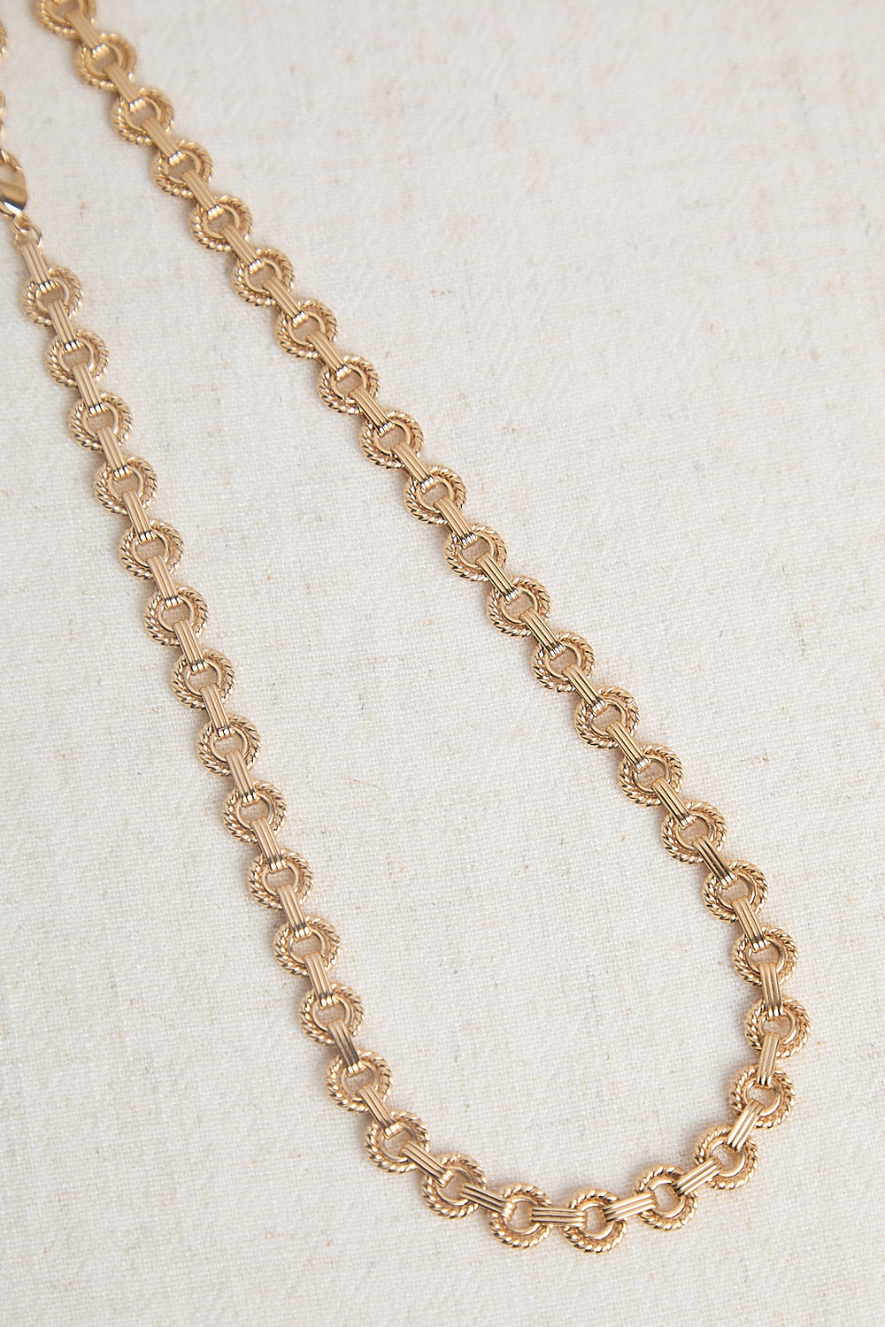 Waekura, Mahan Necklace