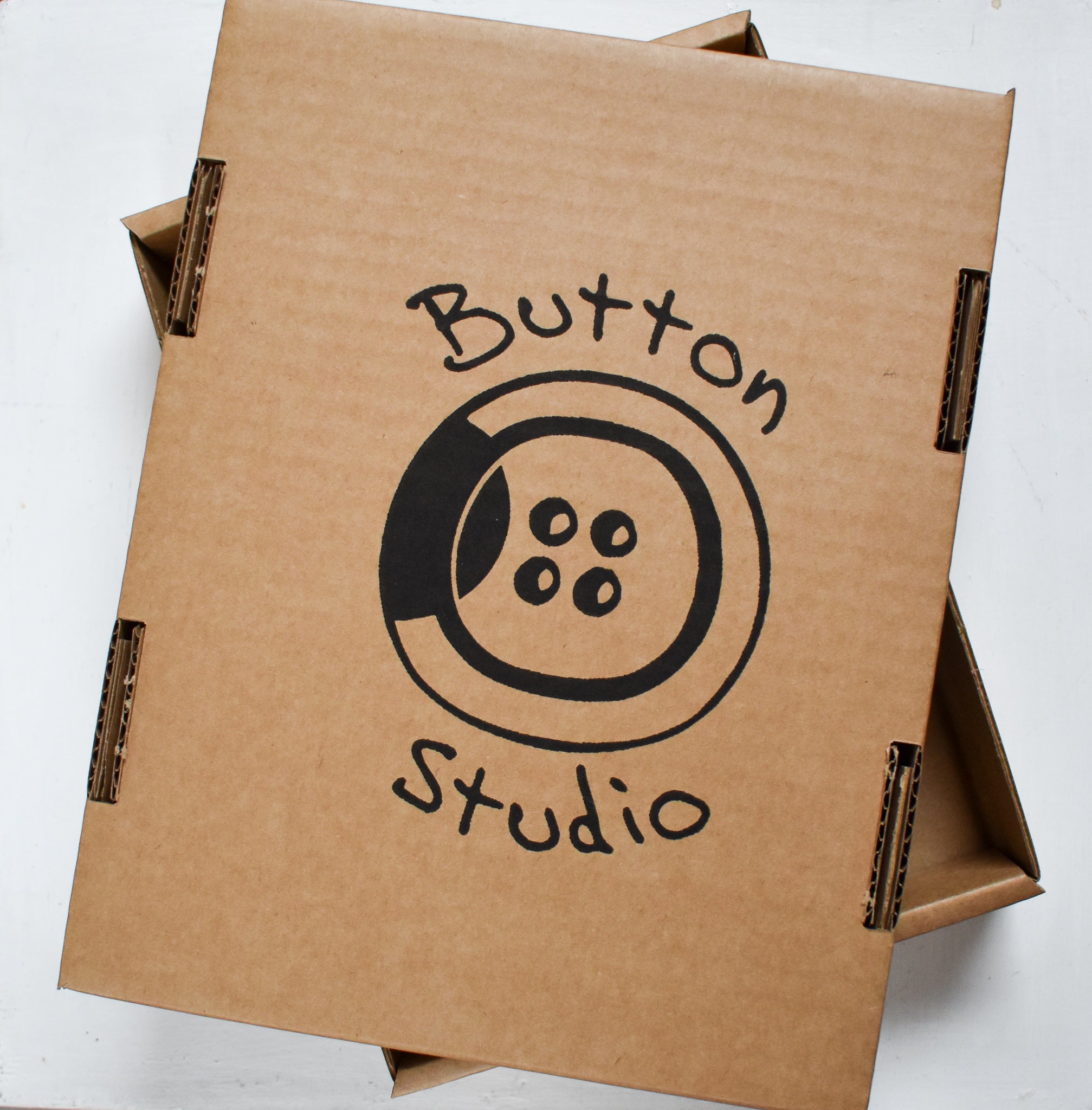 Button Studio, Love You To Pieces Frame Button Studio