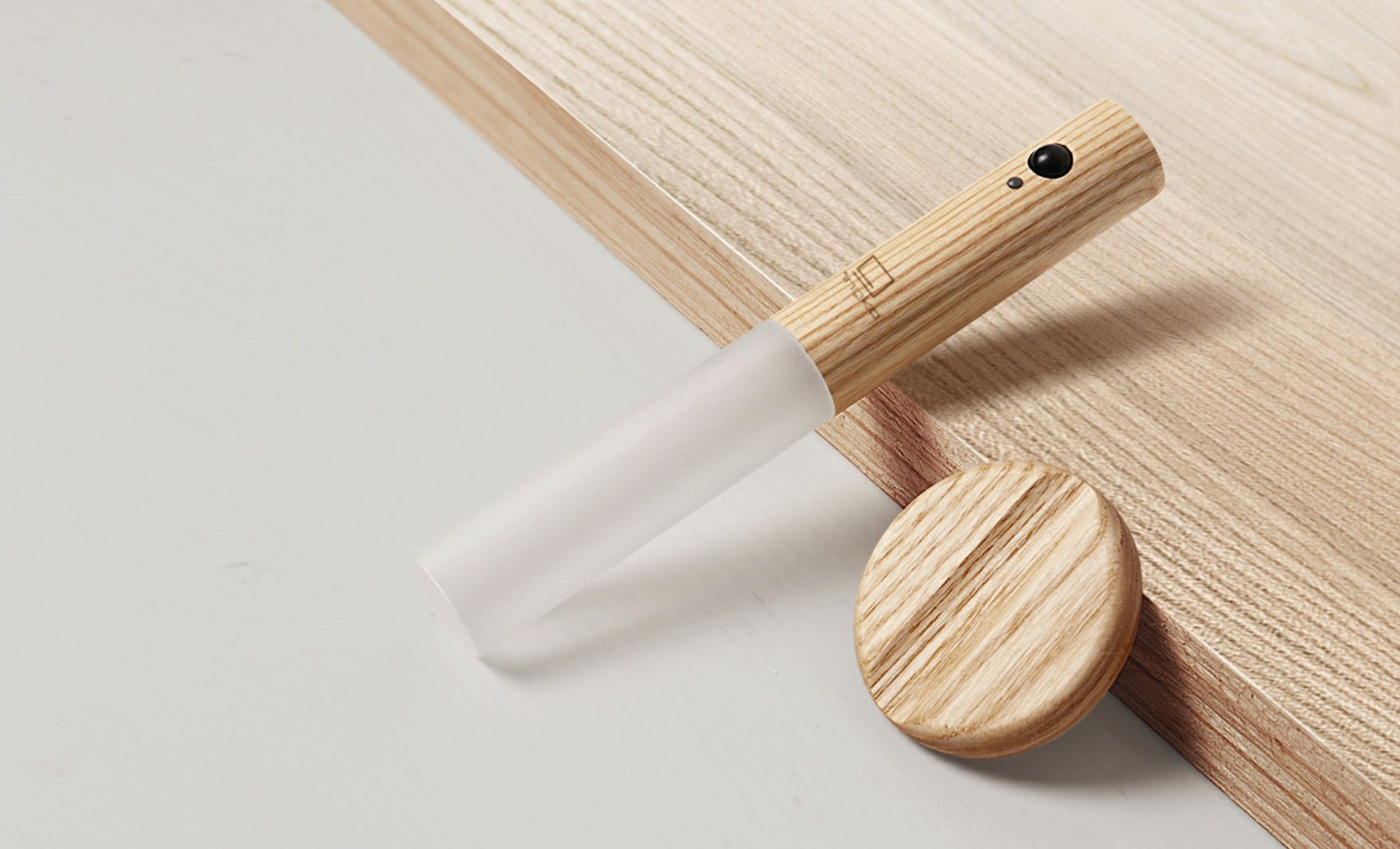 Smart Baton Light - White Ash Wood