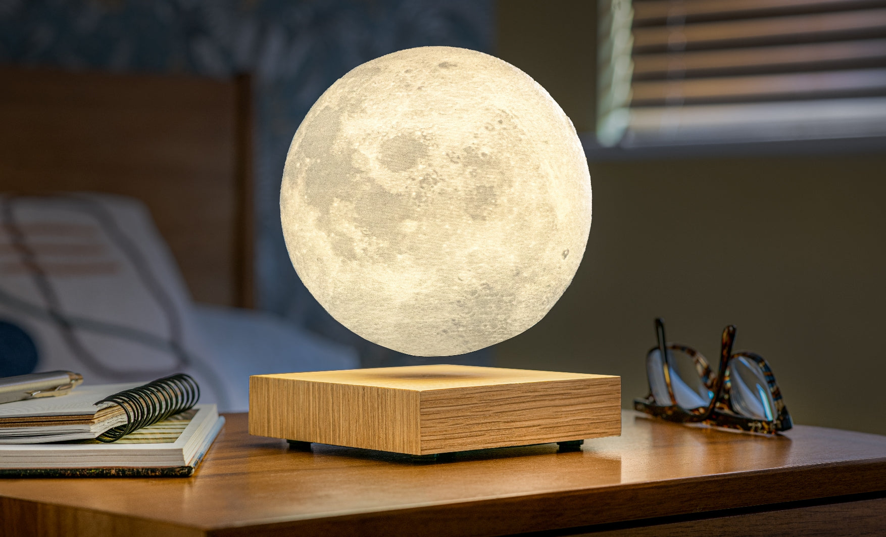 Smart Moon Lamp - White Ash