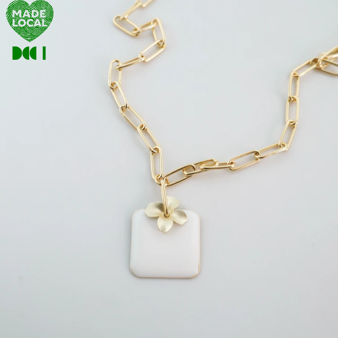 Vivien Walsh, Gisele Necklace White Vivien Walsh