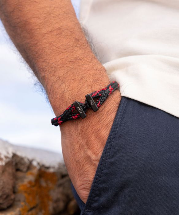 Icy Ike Raspberry Bracelet Pig & Hen