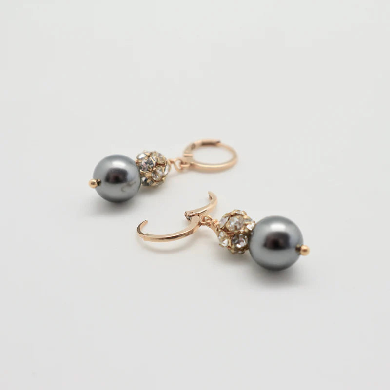 Vivien Walsh, Lily Earrings