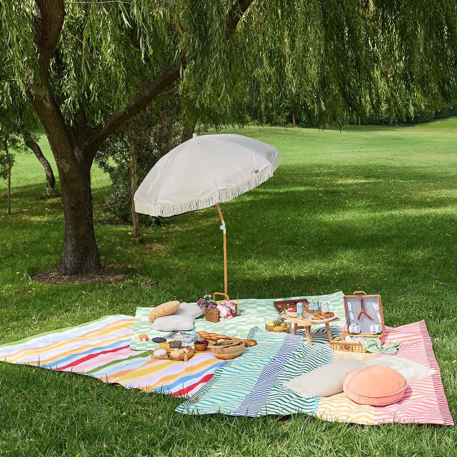Dock & Bay, Picnic Blanket Candy Stripes Extra Large Quinlan's Gifts
