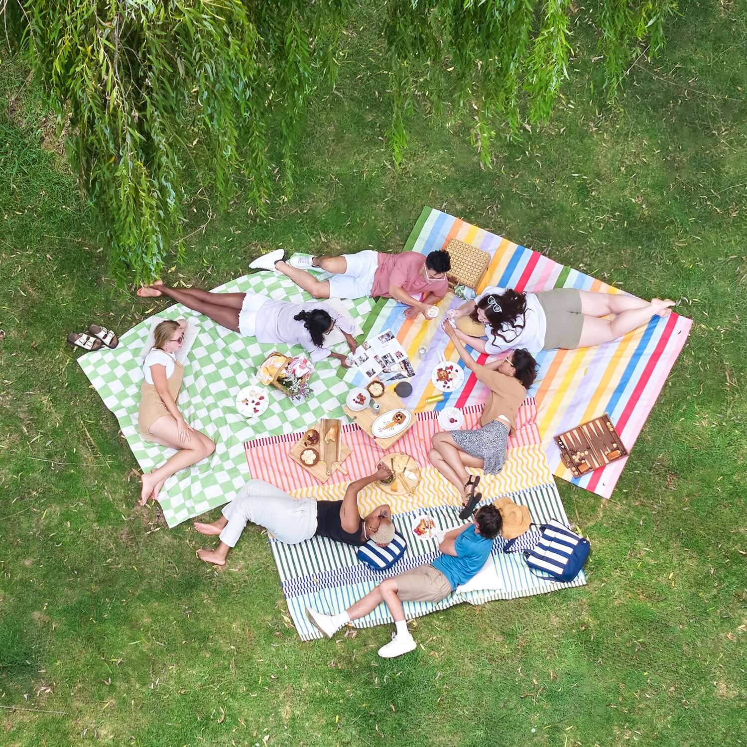 Dock & Bay, Picnic Blanket Candy Stripes Extra Large Quinlan's Gifts
