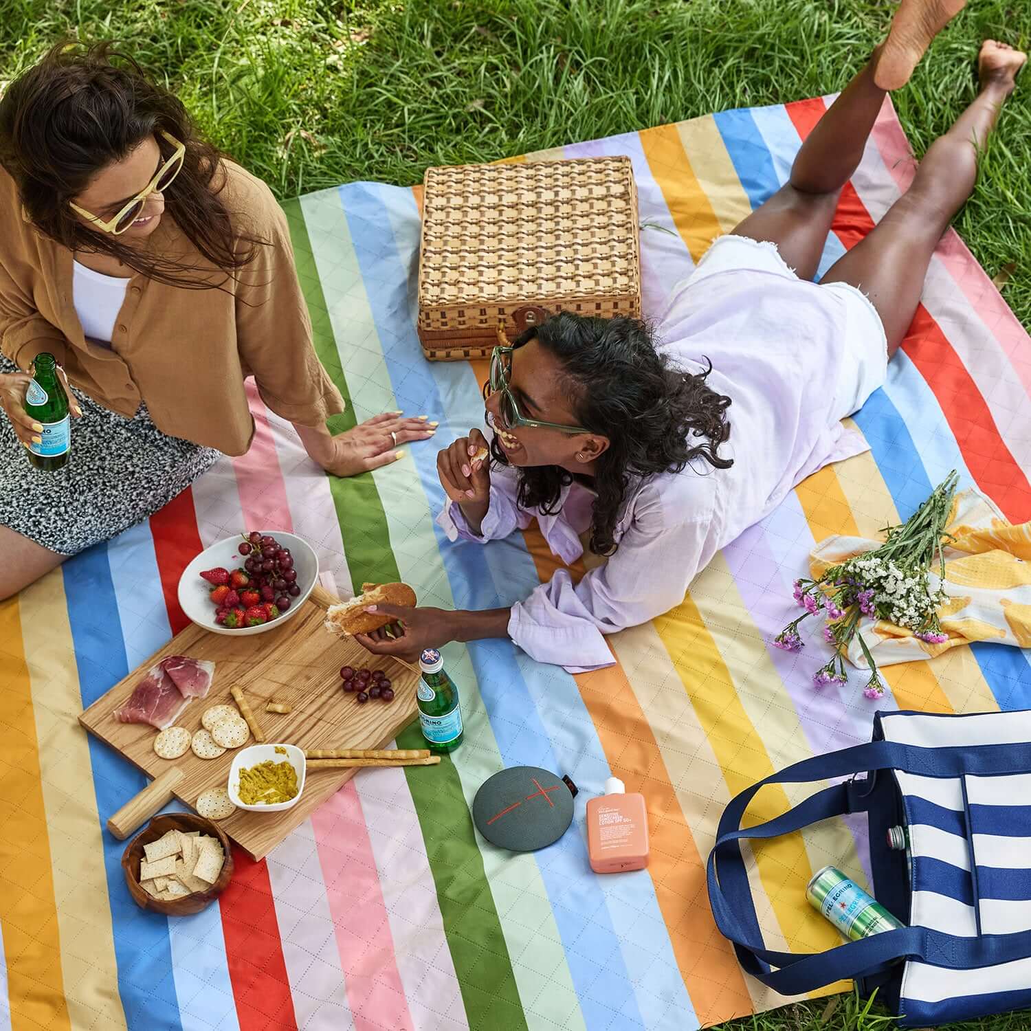 Dock & Bay, Picnic Blanket Candy Stripes Extra Large Quinlan's Gifts