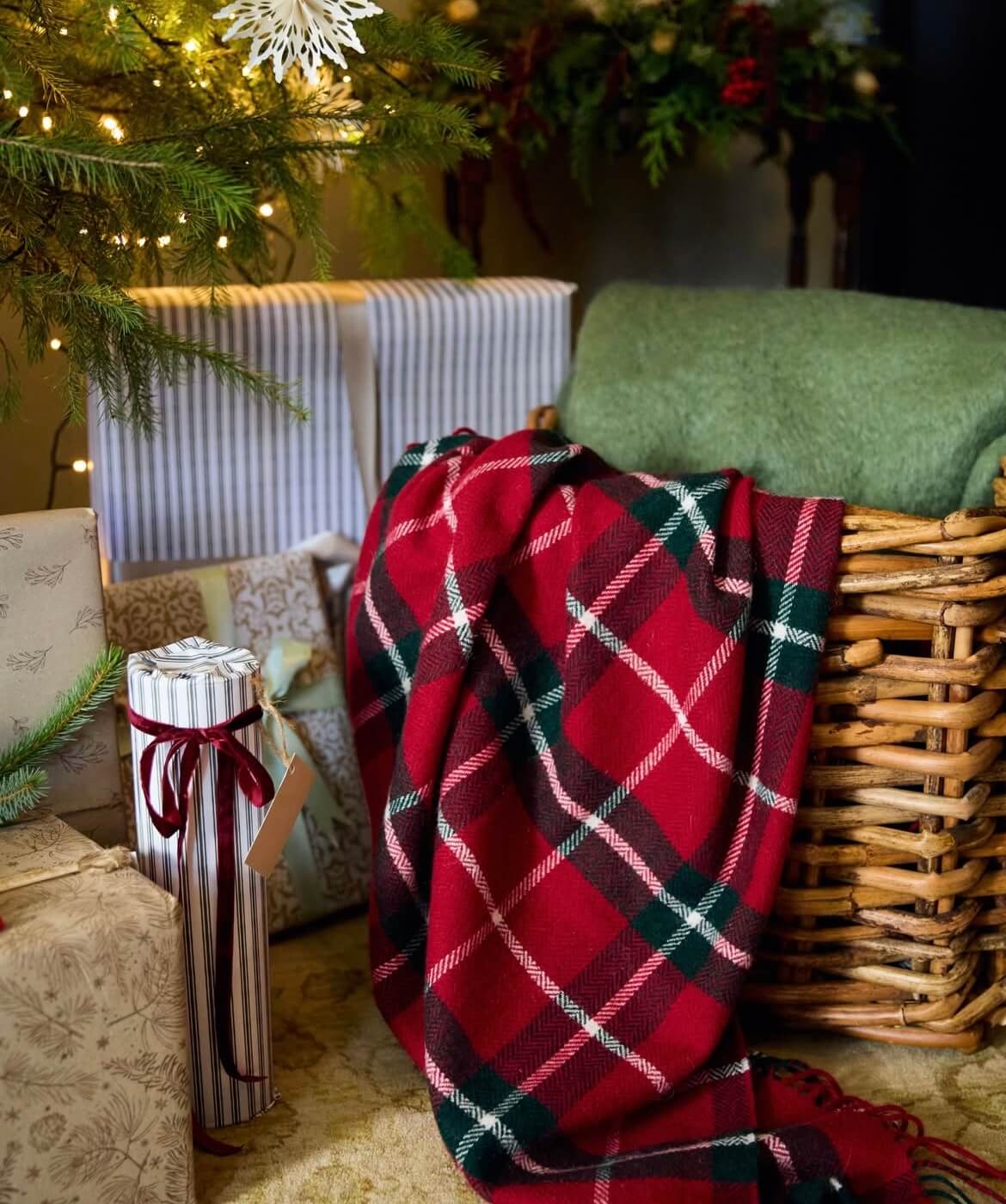 Foxford, Ashford Green Check Lambswool Throw