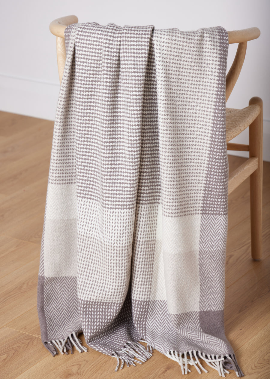 Foxford, Dún Briste Cashmere and Lambswool Throw