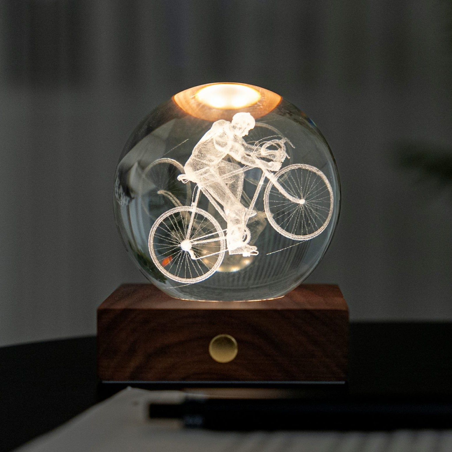 Gingko, Cyclist Amber Crystal Light 