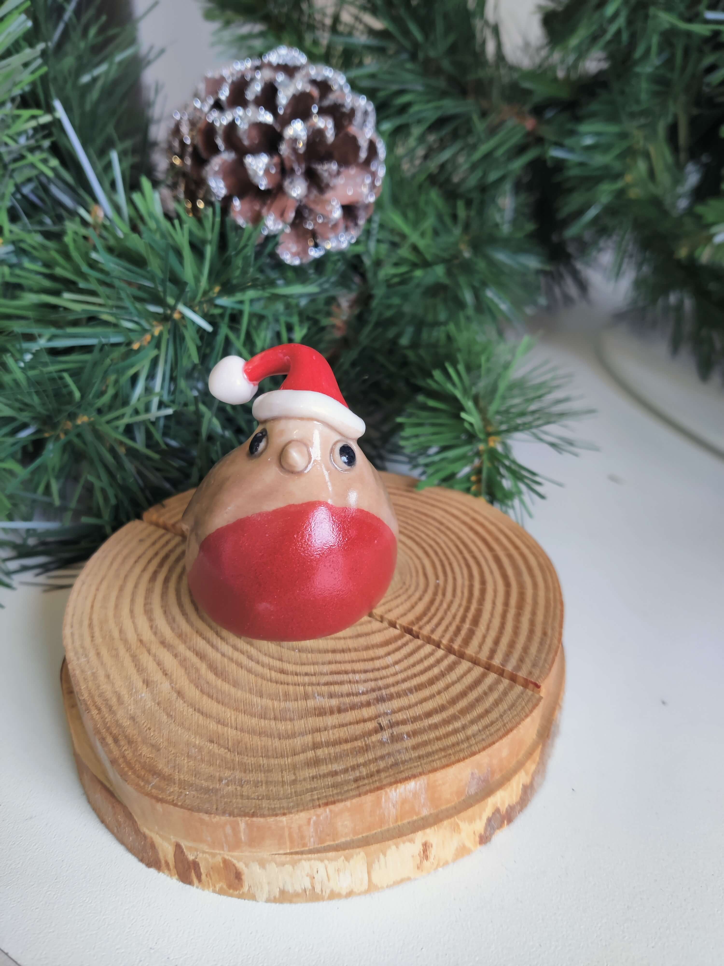 Joanne Robey, Large Christmas Robin