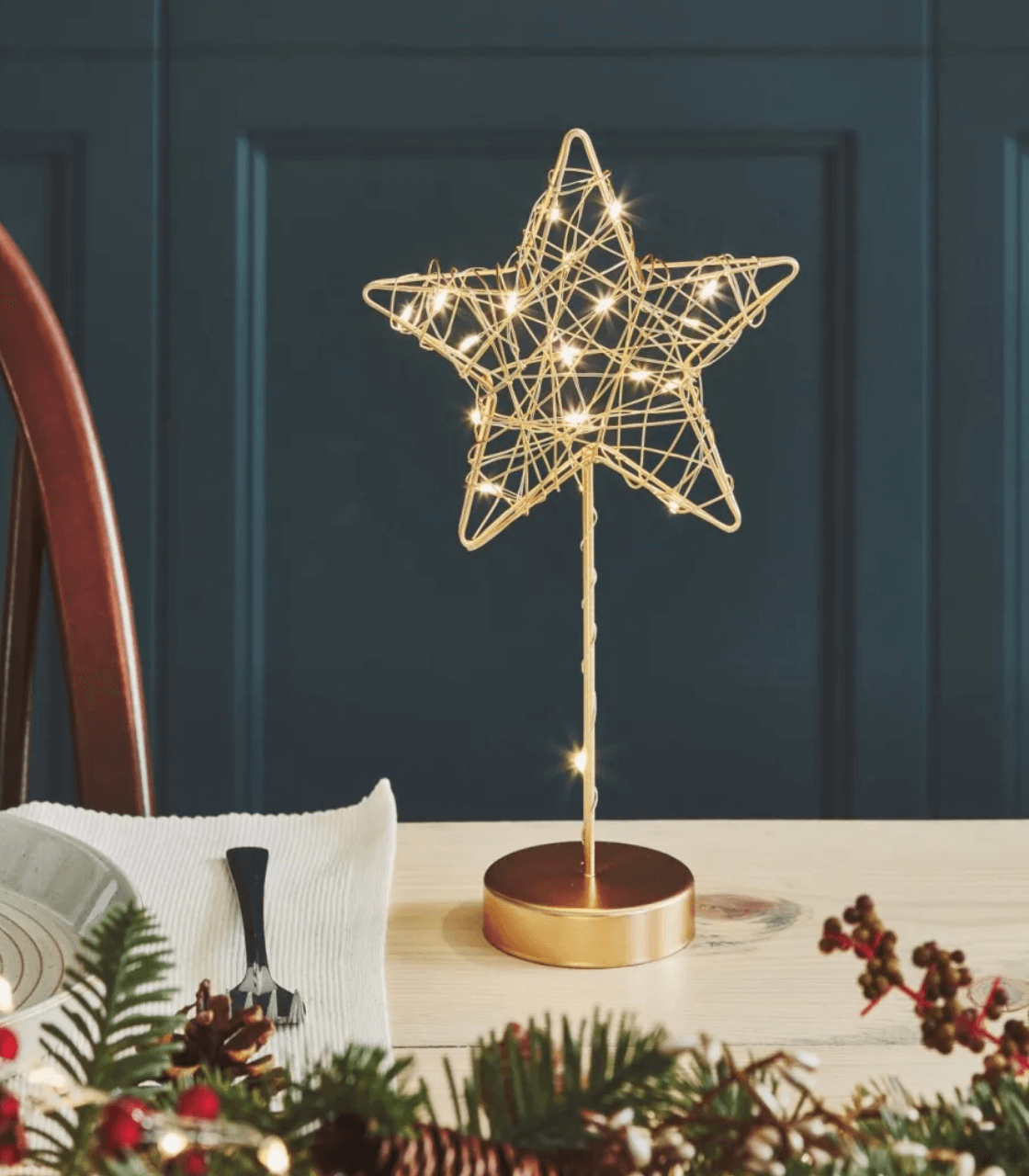 Light Style London, Gold Table Wire Star