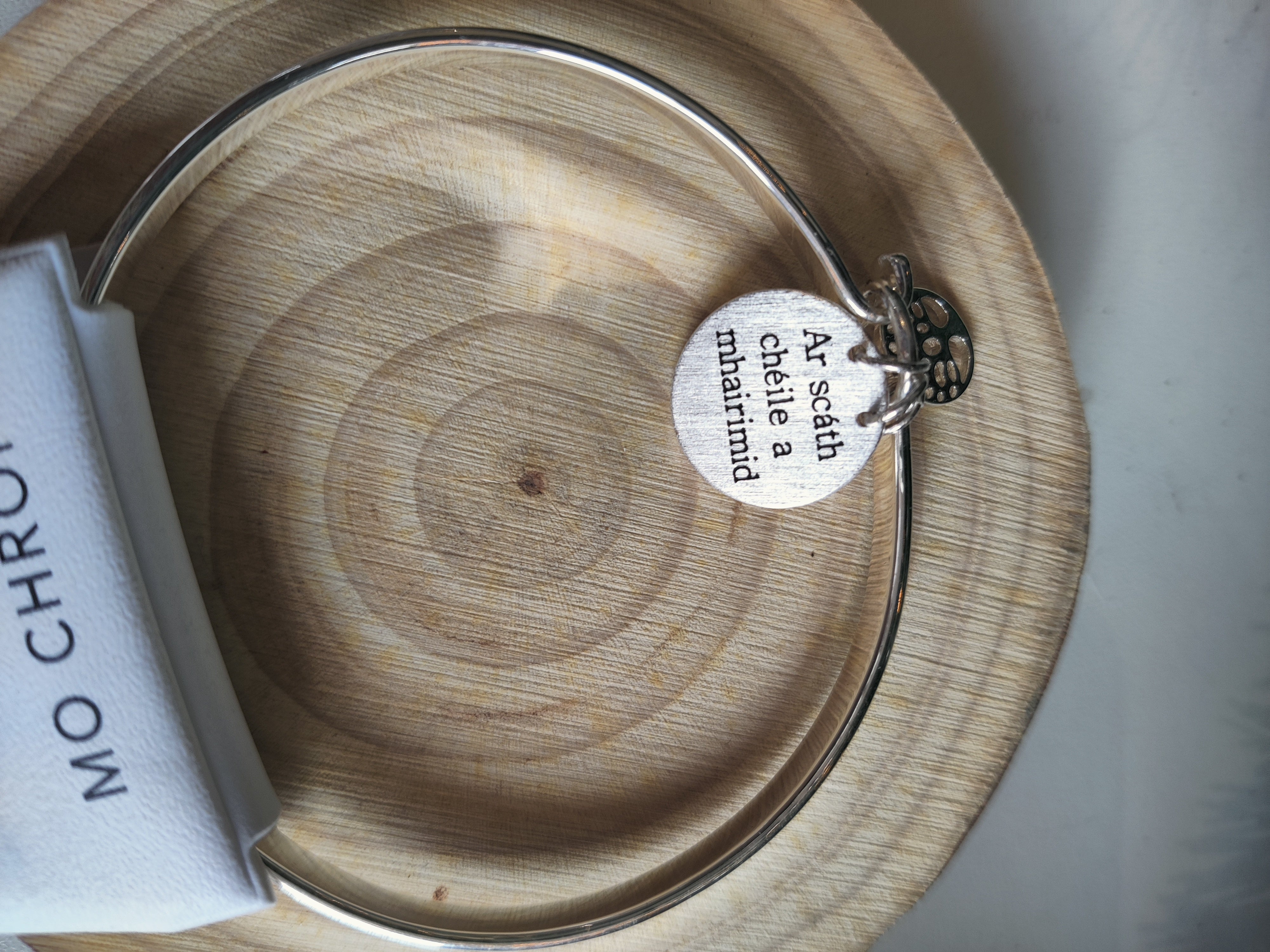 Mo Chroí, Ar scáth chéile a mhairimid silver bracelet