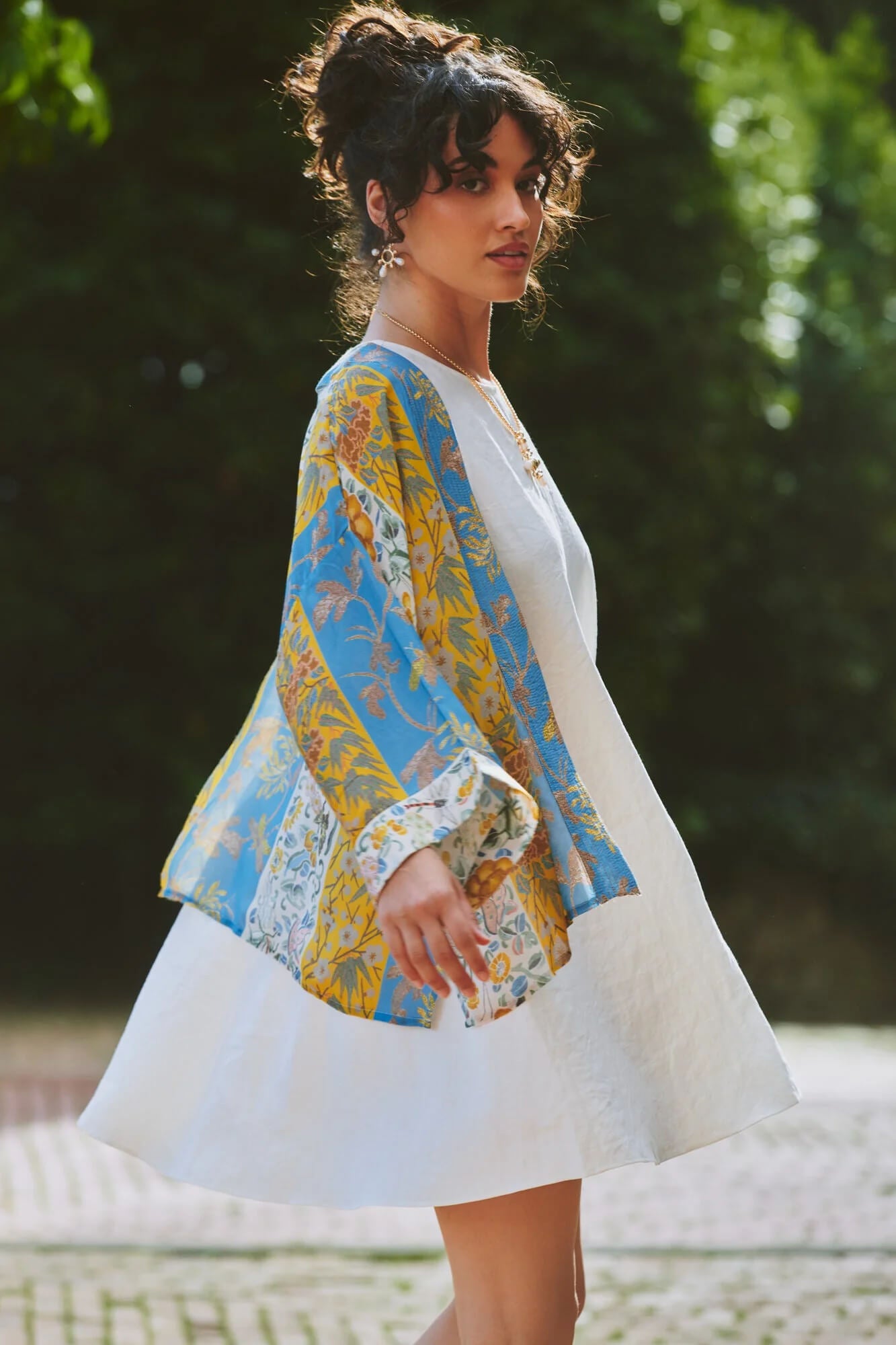 One Hundred Stars, Ribbons Gold Kimono