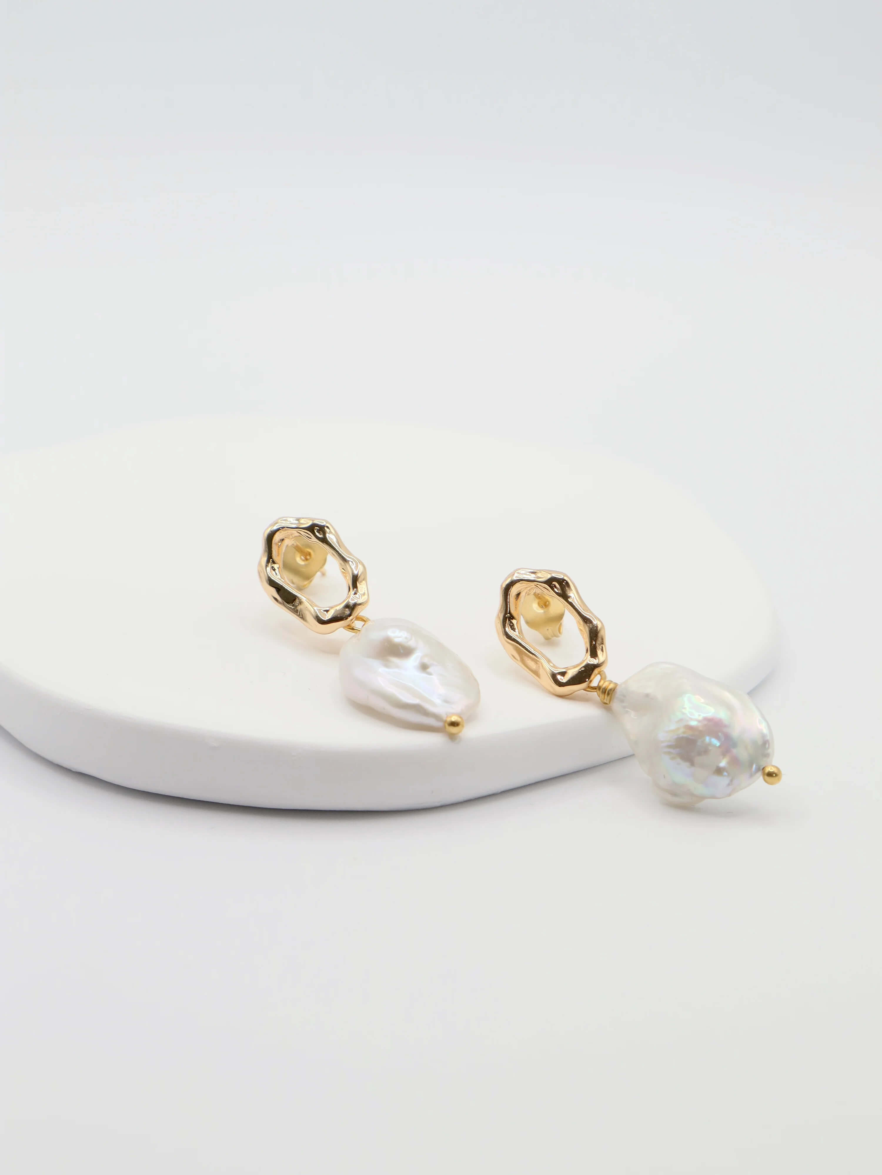 Vivien Walsh, Domino Earrings