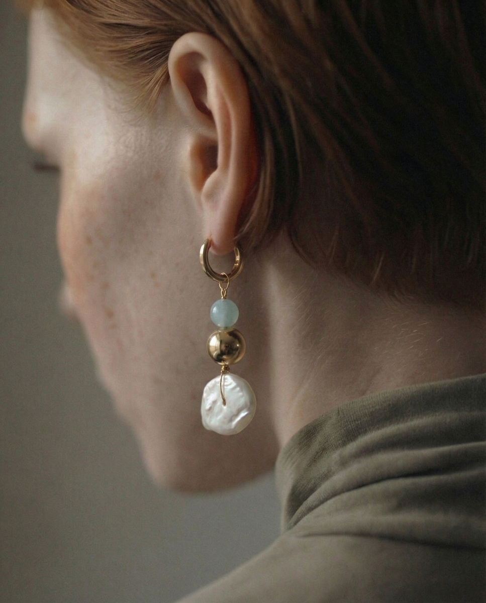 Vivien Walsh, Mika Earrings Gold