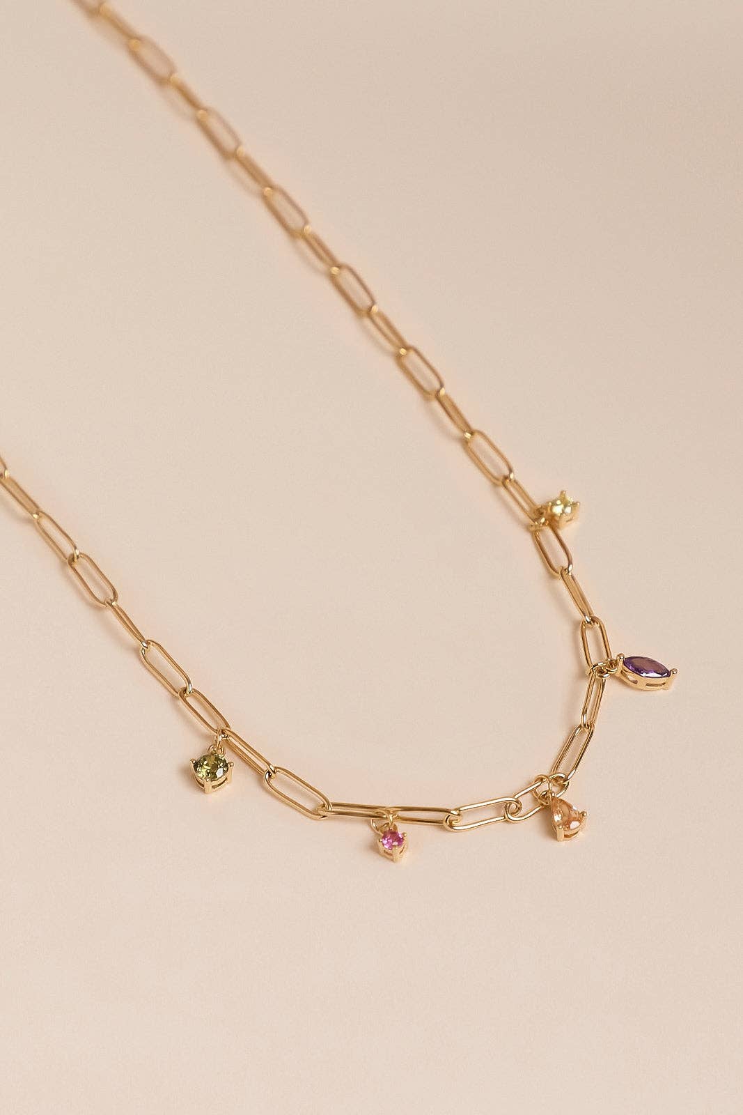 Waekura, Jude necklace